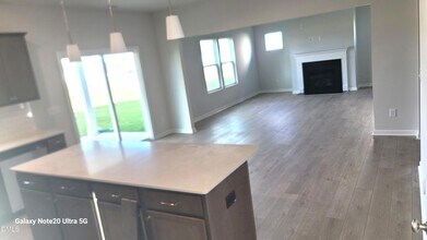 73 Plantation Dr in Youngsville, NC - Foto de edificio - Building Photo