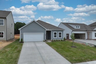 535 Cedar Brk Dr in White House, TN - Building Photo - Building Photo
