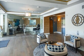 33 North Apartments in San Rafael, CA - Building Photo - Lobby