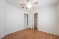 5209 Velazco Ln photo'