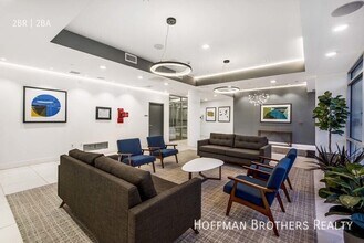 455 S Kenmore Ave in Los Angeles, CA - Building Photo - Building Photo