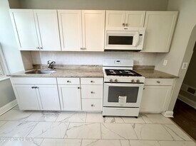 37 2nd Ave in Long Branch, NJ - Building Photo