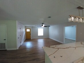 413 Parkview Ave in Deridder, LA - Building Photo - Building Photo