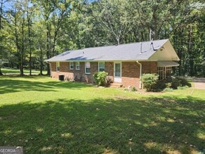 335 Gilmer St in Lavonia, GA - Building Photo - Building Photo
