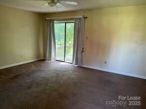 1231 15th Ave NW in Hickory, NC - Building Photo - Building Photo