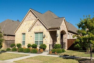 638 Enfield Dr in Frisco, TX - Building Photo