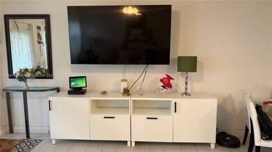 98 Westbury E in Deerfield Beach, FL - Building Photo - Building Photo