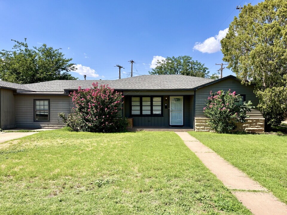 5508 43rd St in Lubbock, TX - Building Photo