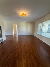 4222 Russell Ave, Unit 9 in Los Angeles, CA - Building Photo - Building Photo