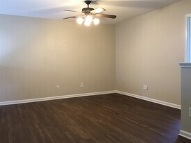 13632 Stringfellow Ln in Charlotte, NC - Building Photo