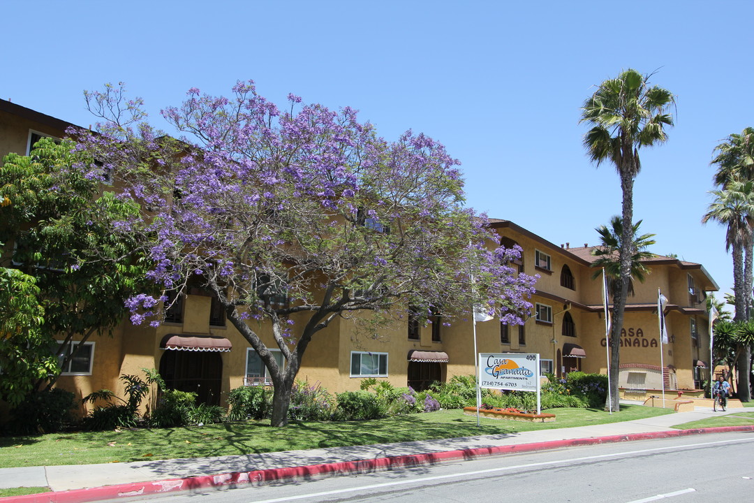 Casa Granada in South Gate, CA - Building Photo