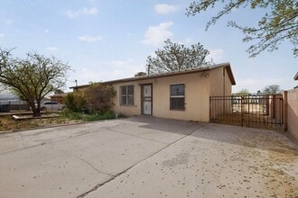 5508 Cleo Rd SW in Albuquerque, NM - Building Photo - Building Photo