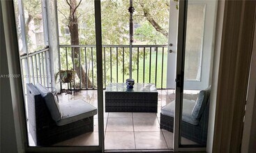 9081 SW 138th Pl in Miami, FL - Building Photo - Building Photo