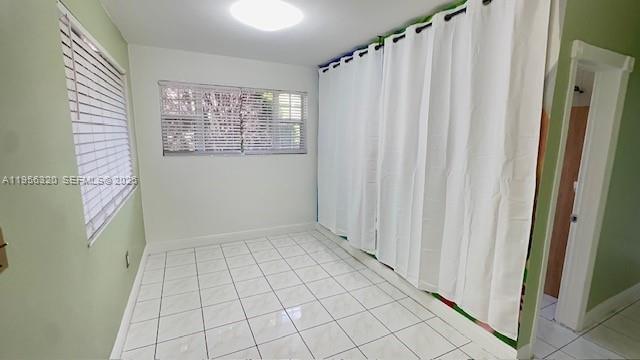 110 NW 198th St in Miami, FL - Building Photo - Building Photo