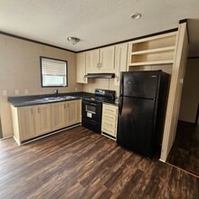 2764 TX-327 in Silsbee, TX - Building Photo - Building Photo