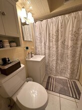 26 John St, Unit B in Brookline, MA - Building Photo - Building Photo