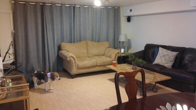 5009 N Mango Ave, Unit 3 in Chicago, IL - Building Photo - Building Photo