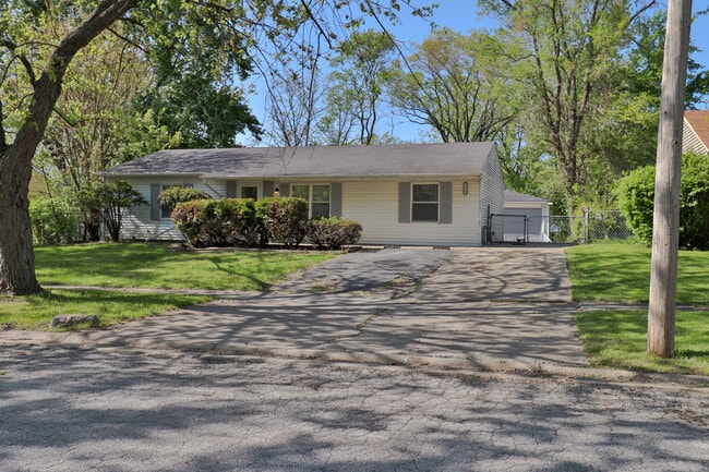 property at 2919 224th Pl
