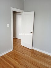 1367 W Estes Ave, Unit 1m in Chicago, IL - Building Photo - Building Photo