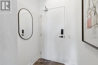 3900 Confederation Pkwy in Mississauga, ON - Building Photo - Building Photo