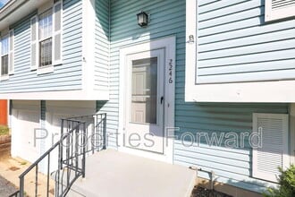 2246 Shirlene Dr in Grove City, OH - Building Photo - Building Photo