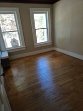22 Trinity St in Claremont, NH - Building Photo - Building Photo