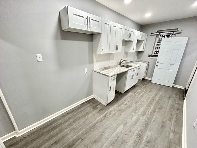 2210 E Sergeant St in Philadelphia, PA - Building Photo - Building Photo