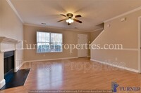 273 Oakpointe Dr photo'