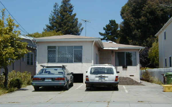 340 Clifton St in Oakland, CA - Building Photo - Building Photo