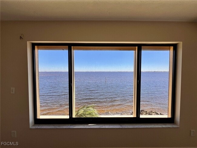 property at 4015 SE 20th Pl