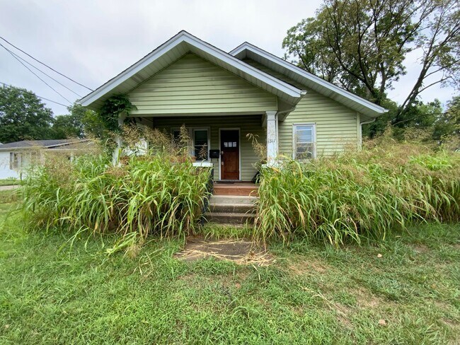 1311 W Ash St-Unit -House in Columbia, MO - Building Photo - Building Photo