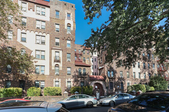 321-343 Ovington Ave in Brooklyn, NY - Building Photo - Building Photo