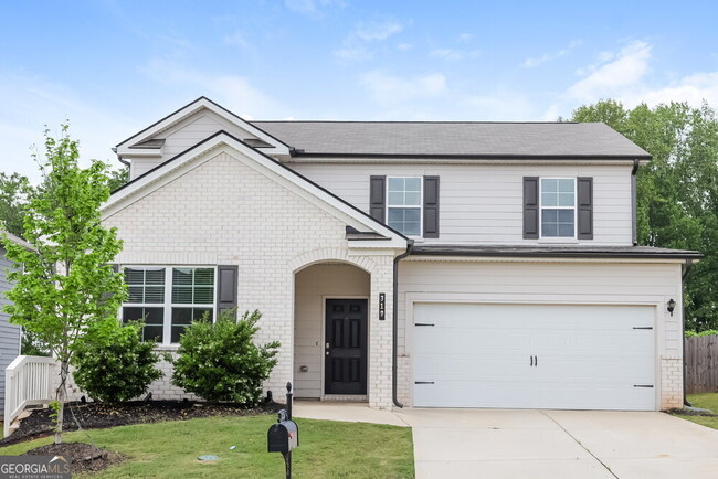 property at 319 Hamilton Pointe Dr
