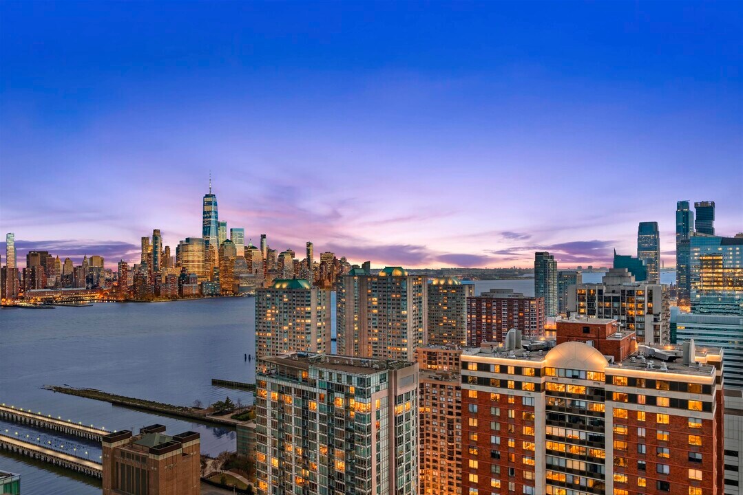 75 Park Ln S in Jersey City, NJ - Building Photo