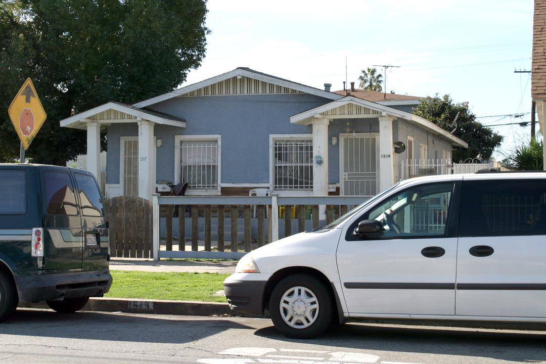 1517 Junipero Ave in Long Beach, CA - Building Photo