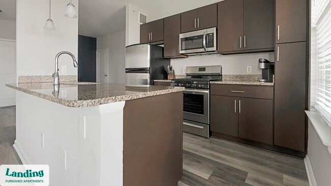 302 Constitution Ave in Bayonne, NJ - Building Photo - Building Photo