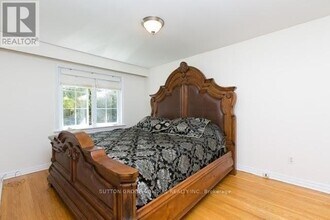 141 Elvaston Dr in Toronto, ON - Building Photo - Building Photo