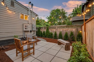 6404 47th Ave SW in Seattle, WA - Building Photo - Building Photo