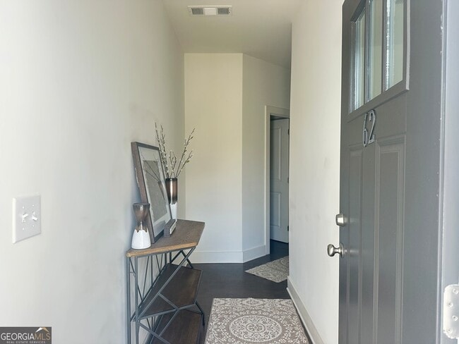 62 Garrison Dr, Unit 1 in Winder, GA - Foto de edificio - Building Photo