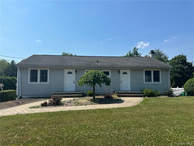 property at 6 Flynn Ln