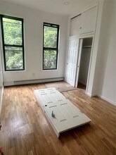 39 Cornelia St in Brooklyn, NY - Building Photo - Building Photo