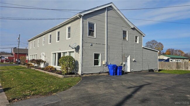property at 2650 Seneca St