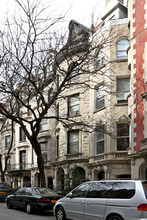 307 W 107th St in New York, NY - Building Photo - Primary Photo