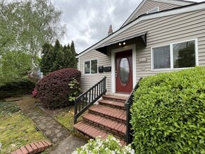 6435 NE 26th Ave in Portland, OR - Building Photo - Building Photo