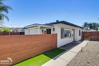 643 W 6th Ave in Escondido, CA - Building Photo - Building Photo