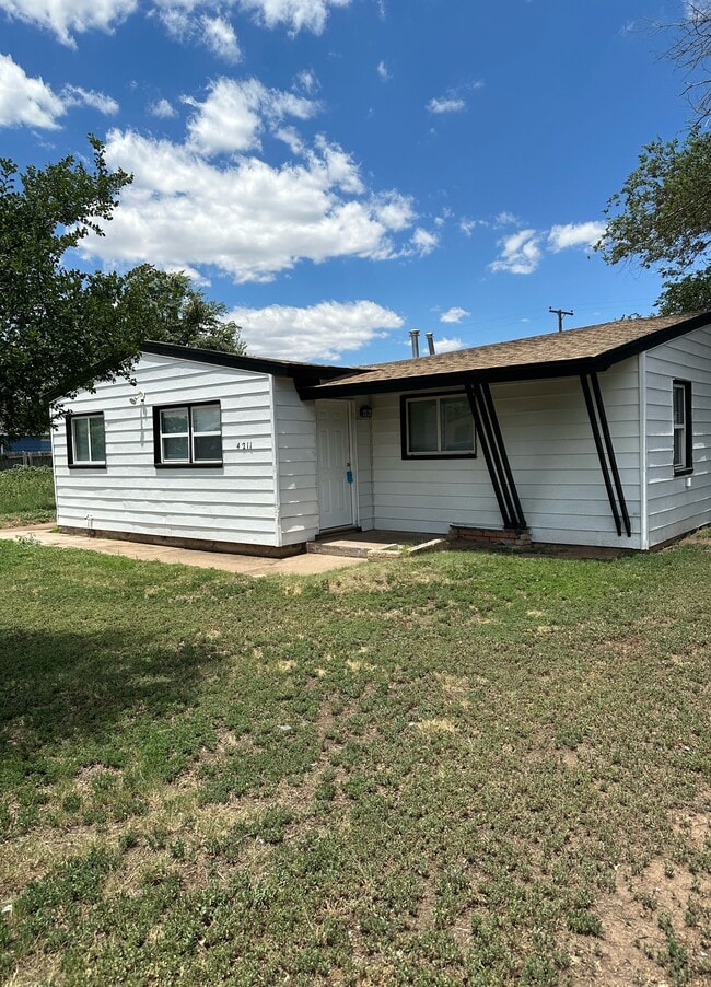property at 4211 SE 15th Ave