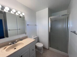 2203 Amanda Way in Sacramento, CA - Building Photo - Building Photo