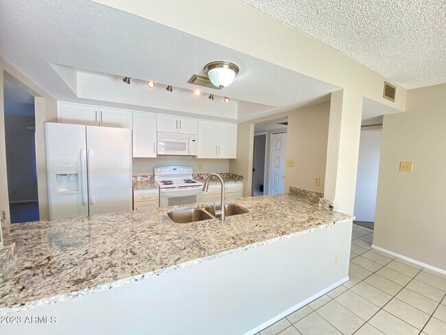 3633 W Calavar Rd in Phoenix, AZ - Building Photo - Building Photo