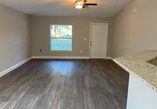 115 Flint St in Sebastian, FL - Building Photo - Building Photo