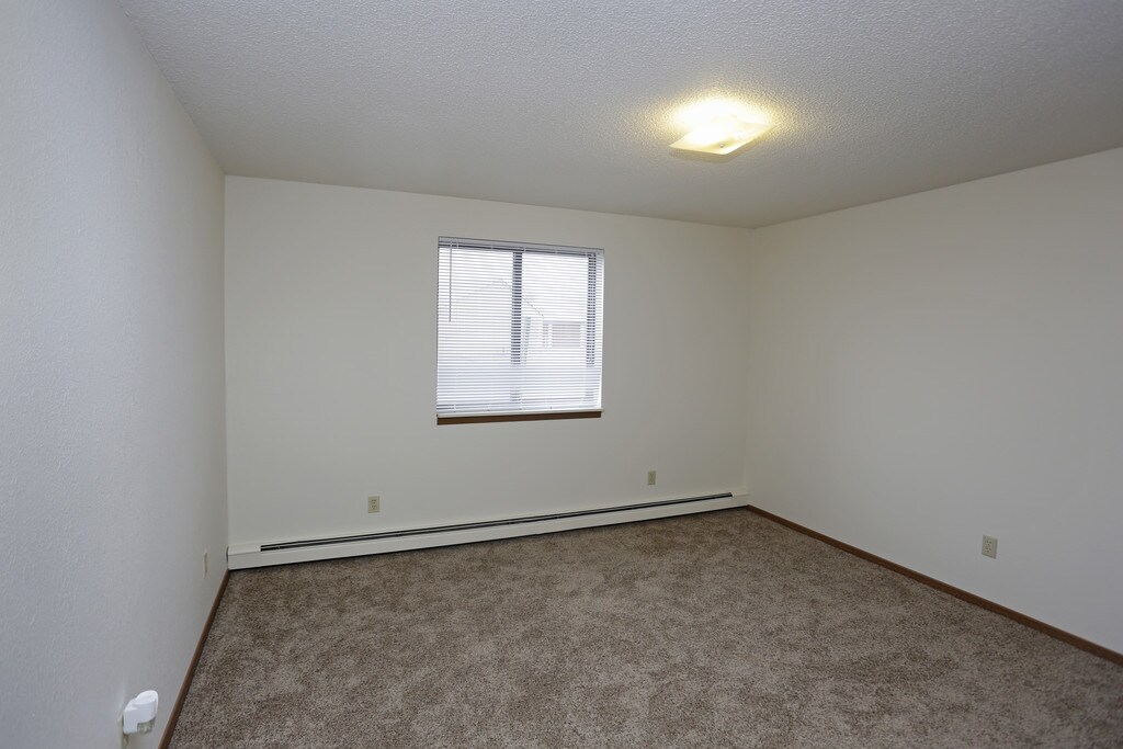 Ridgewood Manor Partnership Apartments in Elk River, MN